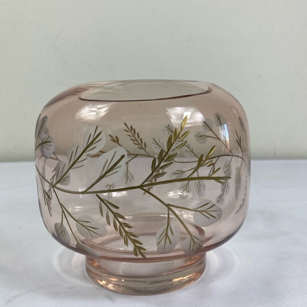 Hand-blown Cezk Blush Glass Vase with Gold Leaf Motif 50s 60s hand painted